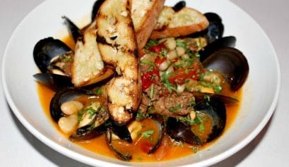 what are some favorite places to eat when visiting williamsburg