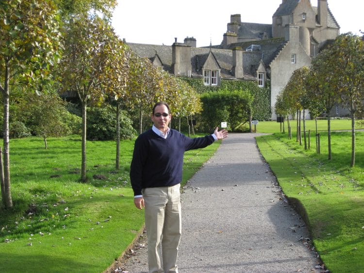 visiting a castle on a day's tour aboard the royal scotsman