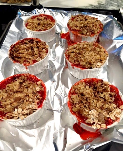 strawberry rhubarb crisp