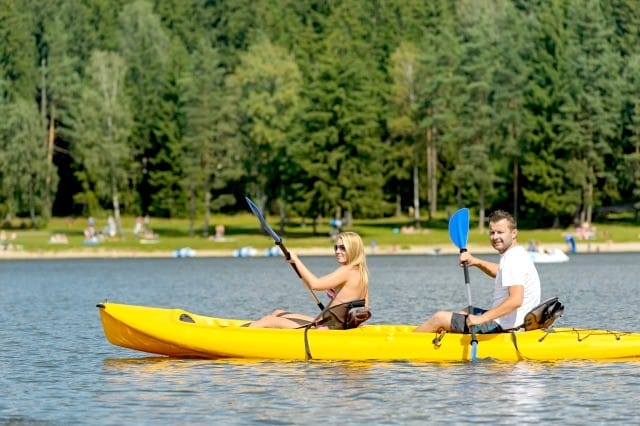 how to have a fabulous date night kayaking