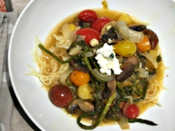 how to fix spaghetti squash with roasted vegetables