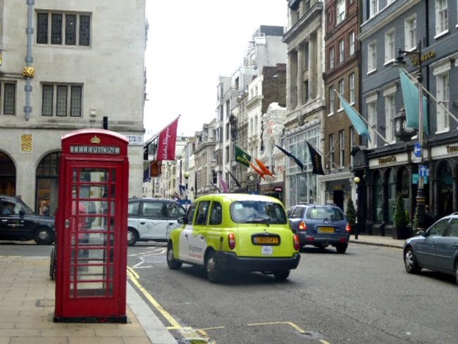 what are some tipping tips when traveling in europe for taxis