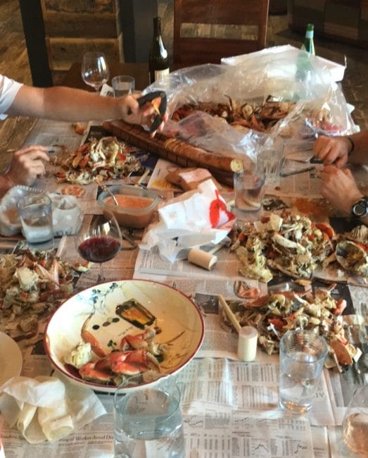 how do you have fun in an east vs west coast crab feast challenge