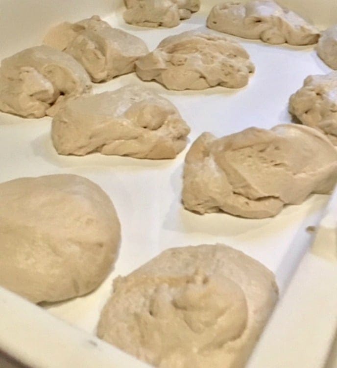 what are some do's and don'ts for making pizza at home including the dough