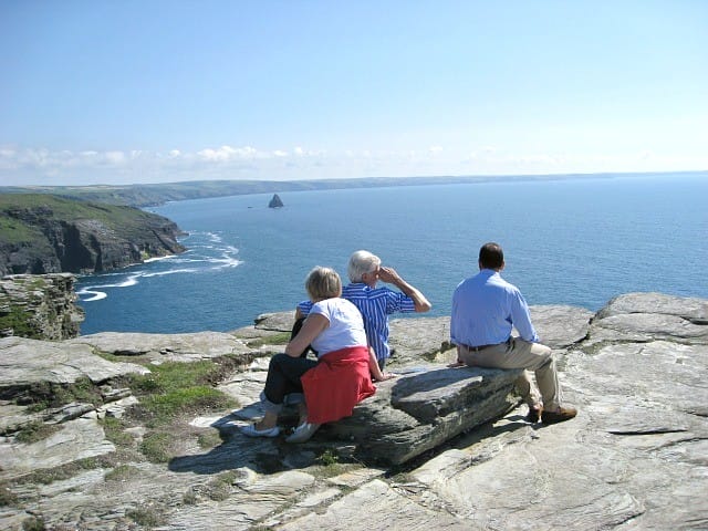 travel with couples and remain friends