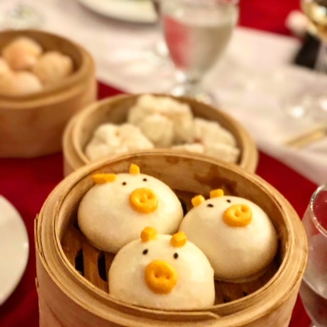 what are top 5 must dos in nyc like eating dim sum