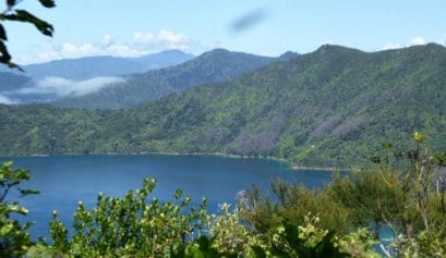 what are some vacation spots for triathlon training like new zealand