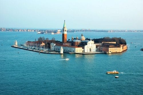 is a visit to murano on a must-do guide to venice italy