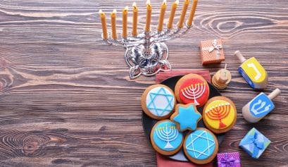 what are creative hanukkah gift ideas? I've got 8 for you.