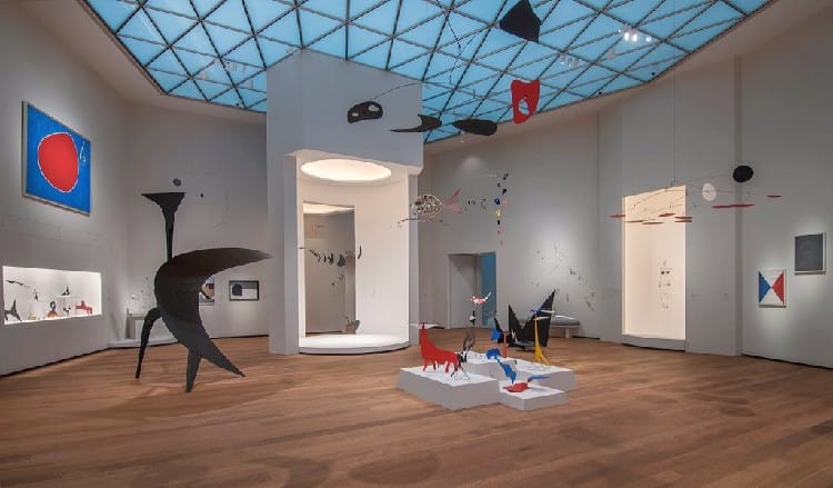 do a virtual museum tour to cure your travel withdrawals