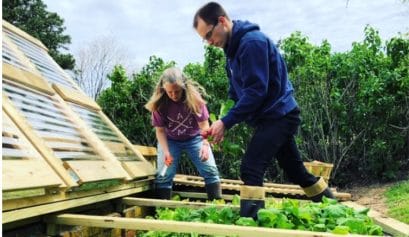 Lettuce is one of the great processed food substitutions, especially for bread.