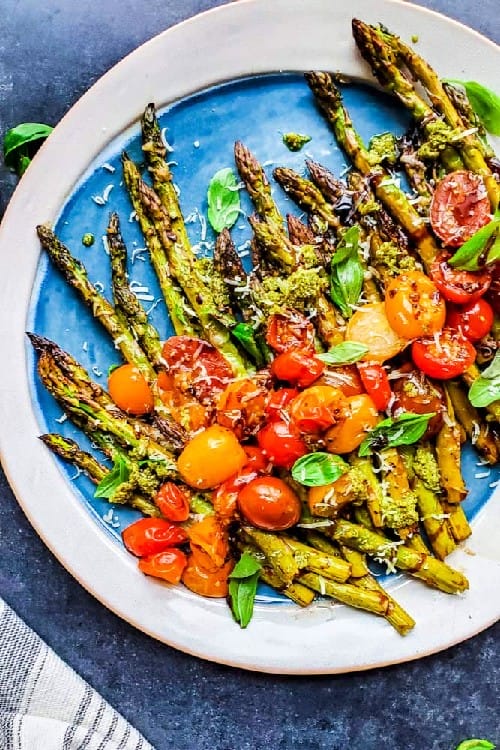 roasted asparagus with balsamic and tomatoes