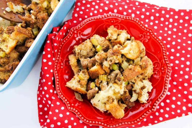 thanksgiving side dish recipes like sausage stuffing