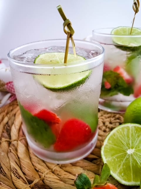 strawberry mint mojito
